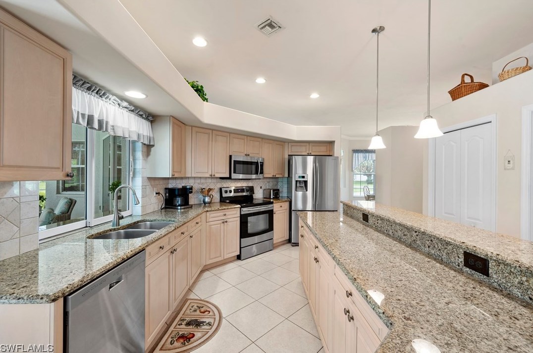 12671 Allendale Cir, Fort Myers FL 33912-4695 exterior