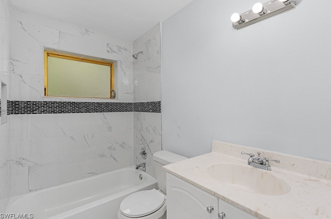 1419 Euclid Ave, Fort Myers FL  33917-3420 exterior