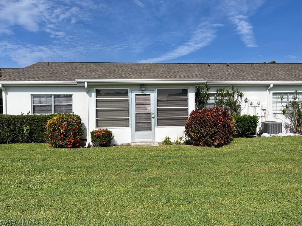 6933 Dog Leg Way, Fort Myers FL  33919-6637 exterior