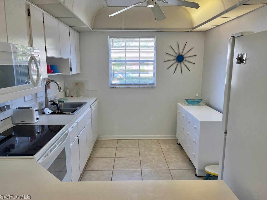 6933 Dog Leg Way, Fort Myers FL  33919-6637 exterior