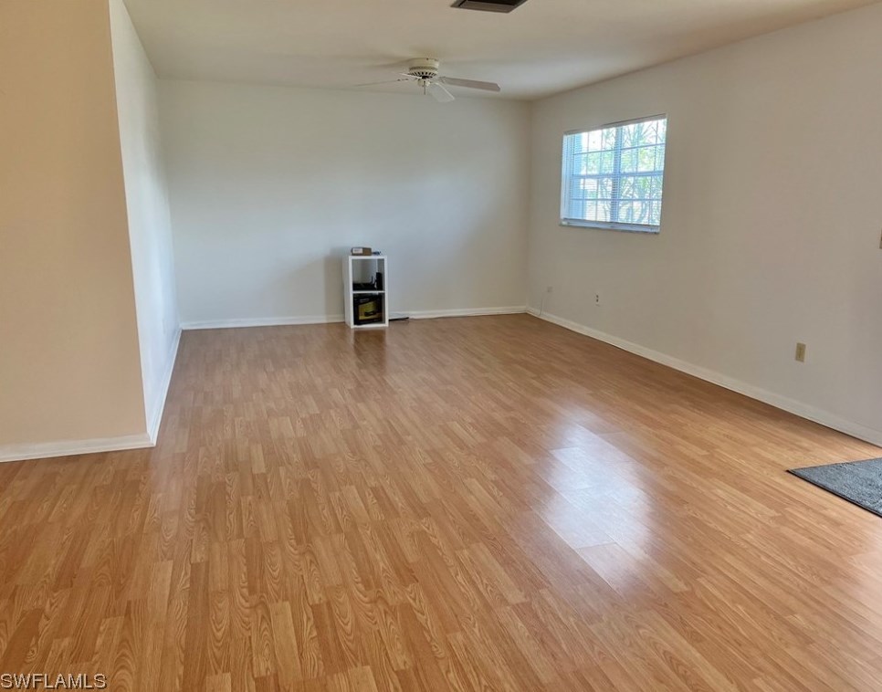 6933 Dog Leg Way, Fort Myers FL  33919-6637 exterior