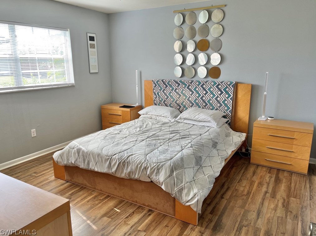 6933 Dog Leg Way, Fort Myers FL  33919-6637 exterior