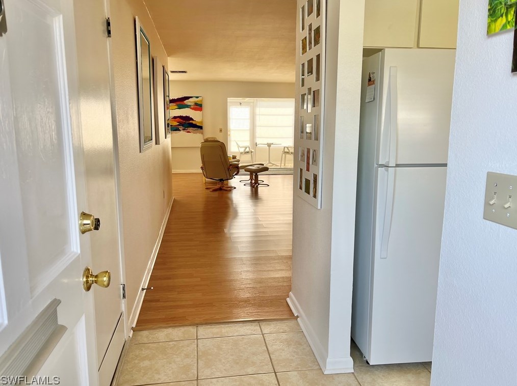 6933 Dog Leg Way, Fort Myers FL  33919-6637 exterior