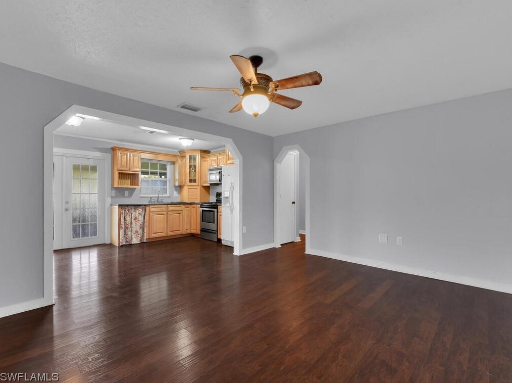 13242 2nd St, Fort Myers FL  33905-2006 exterior