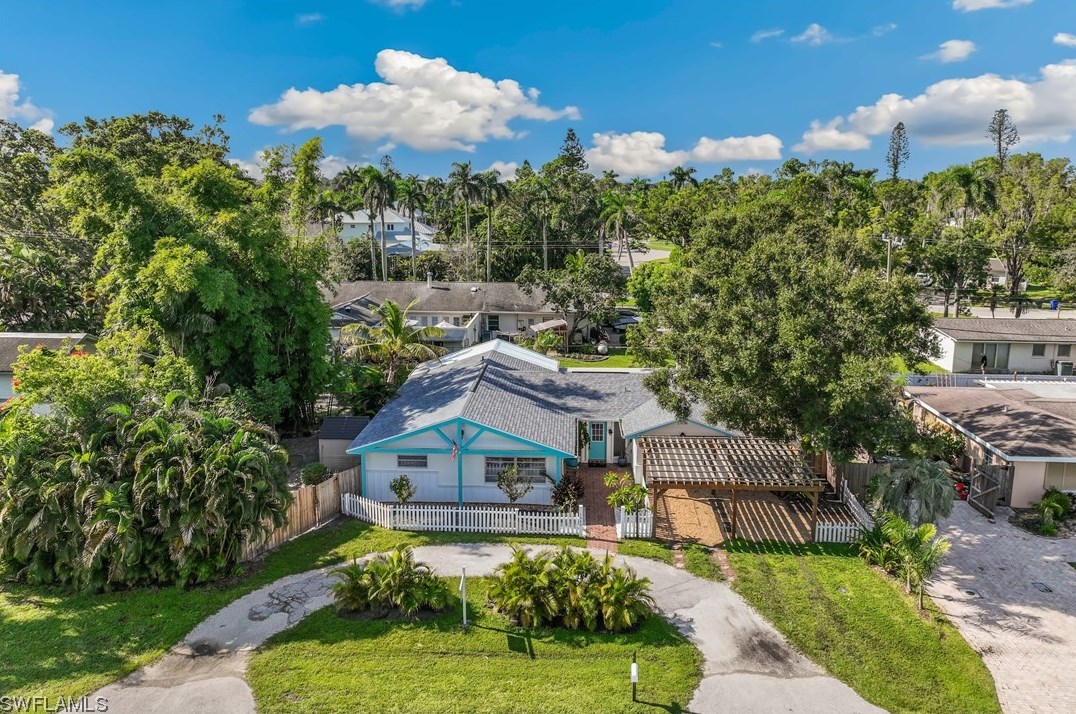 1560 Maravilla Ave, Fort Myers FL  33901-6857 exterior