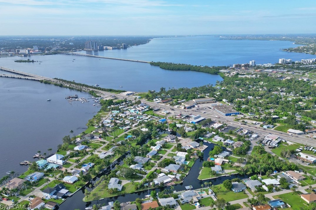 50 Estate Dr, Fort Myers FL  33917-5316 exterior