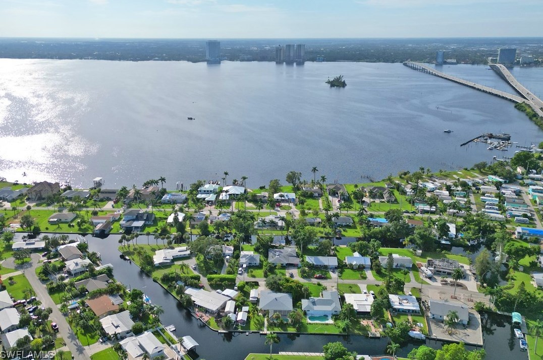 50 Estate Dr, Fort Myers FL  33917-5316 exterior