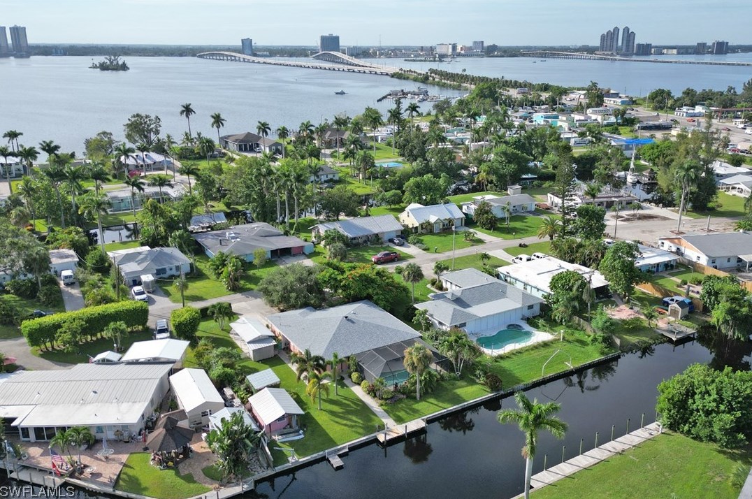 50 Estate Dr, Fort Myers FL  33917-5316 exterior