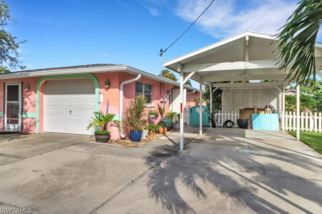 50 Estate Dr, Fort Myers FL  33917-5316 exterior