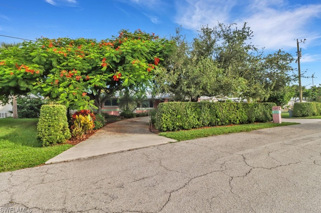 50 Estate Dr, Fort Myers FL  33917-5316 exterior