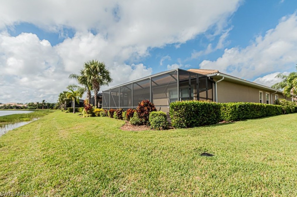 10517 Carena Cir, Fort Myers FL 33913-6819 exterior