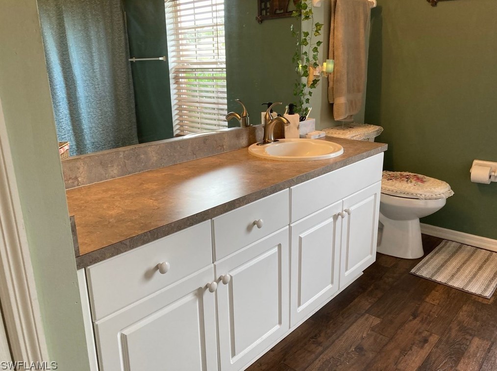 2700 7th Ter, Cape Coral FL  33993-6435 exterior