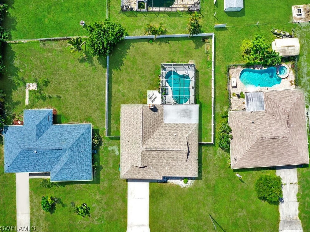 2006 13th St, Cape Coral FL  33990-4801 exterior