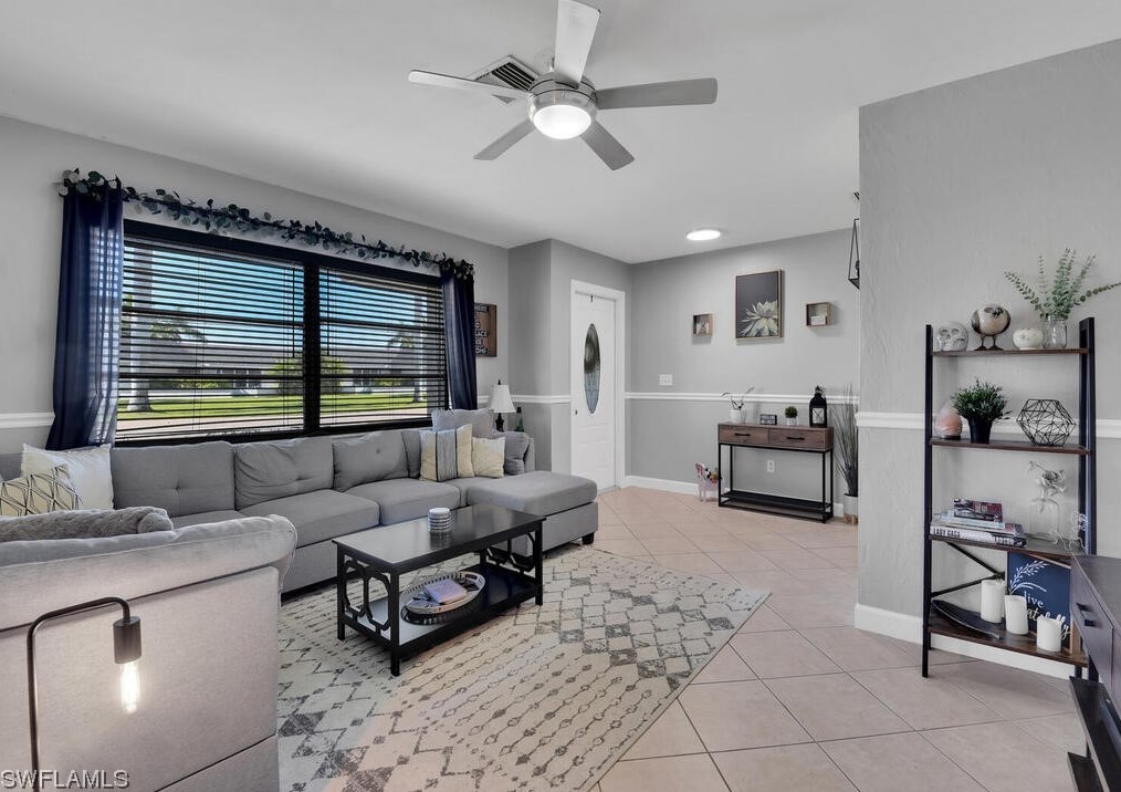 2006 13th St, Cape Coral FL  33990-4801 exterior