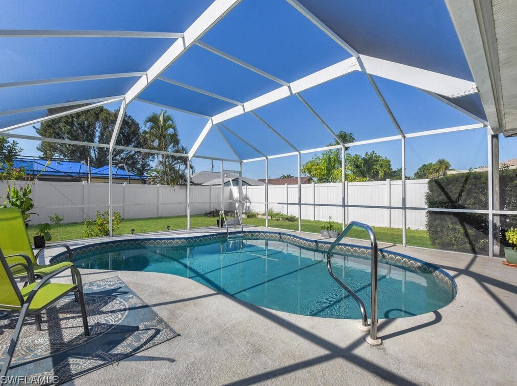 2006 13th St, Cape Coral FL  33990-4801 exterior