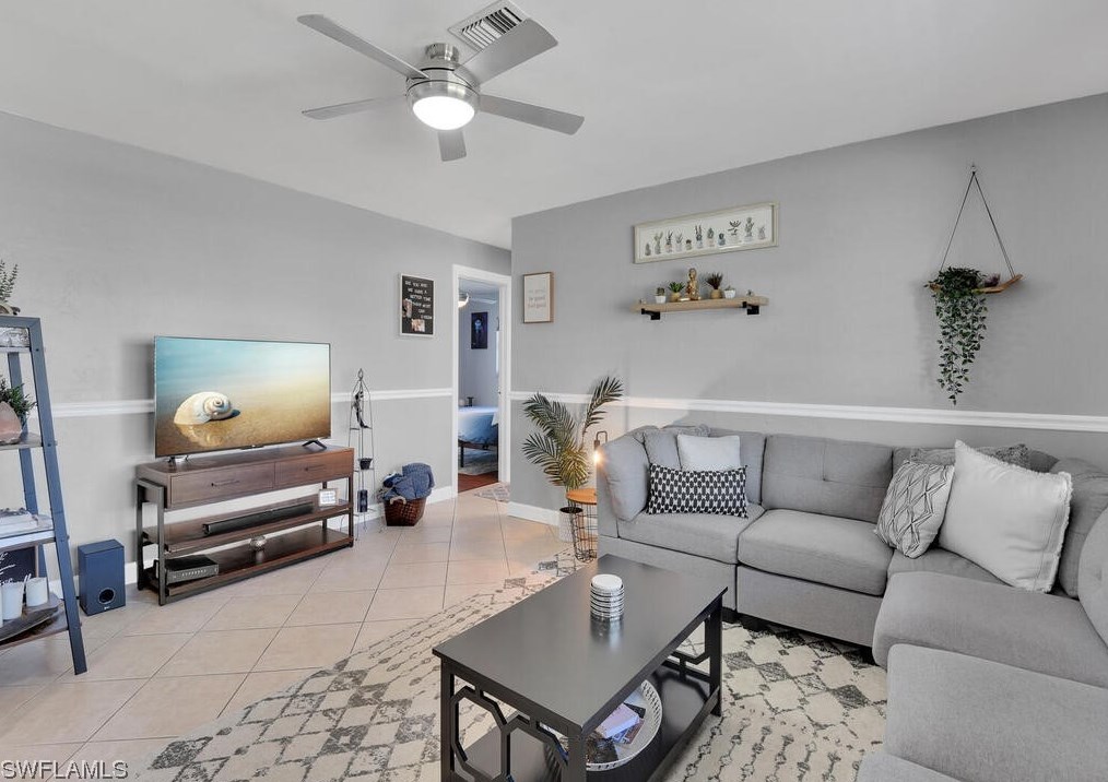 2006 13th St, Cape Coral FL  33990-4801 exterior