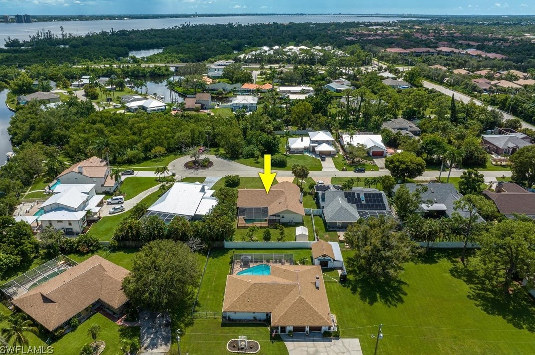 8410 Aqua Cove Ln, Fort Myers FL  33903-4377 exterior