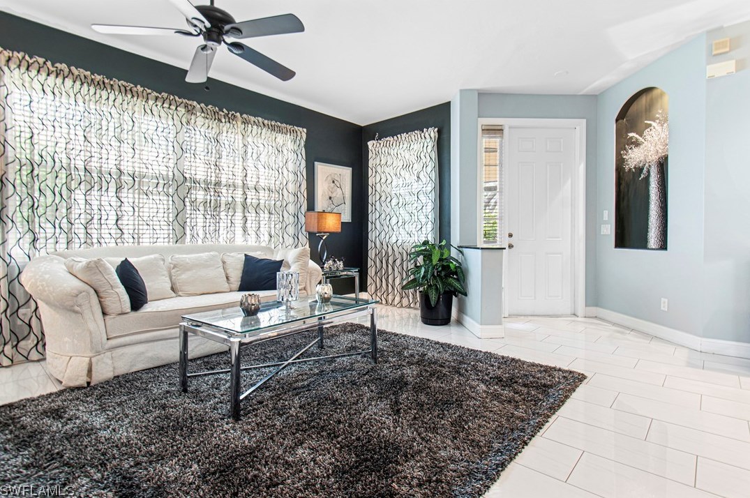 10508 Bella Vis Dr, Fort Myers FL 33913-7005 exterior