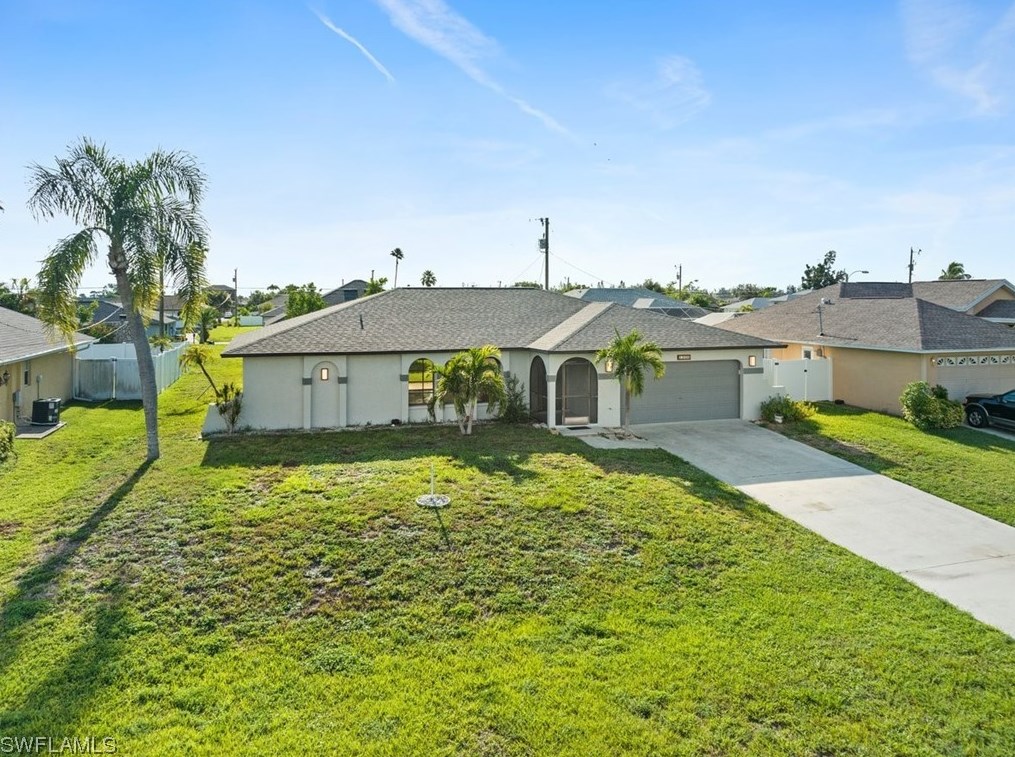 1306 10th Pl, Cape Coral FL  33990-3769 exterior