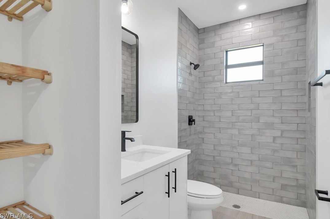 1908 24 Ave, Cape Coral FL  33909-0028 exterior