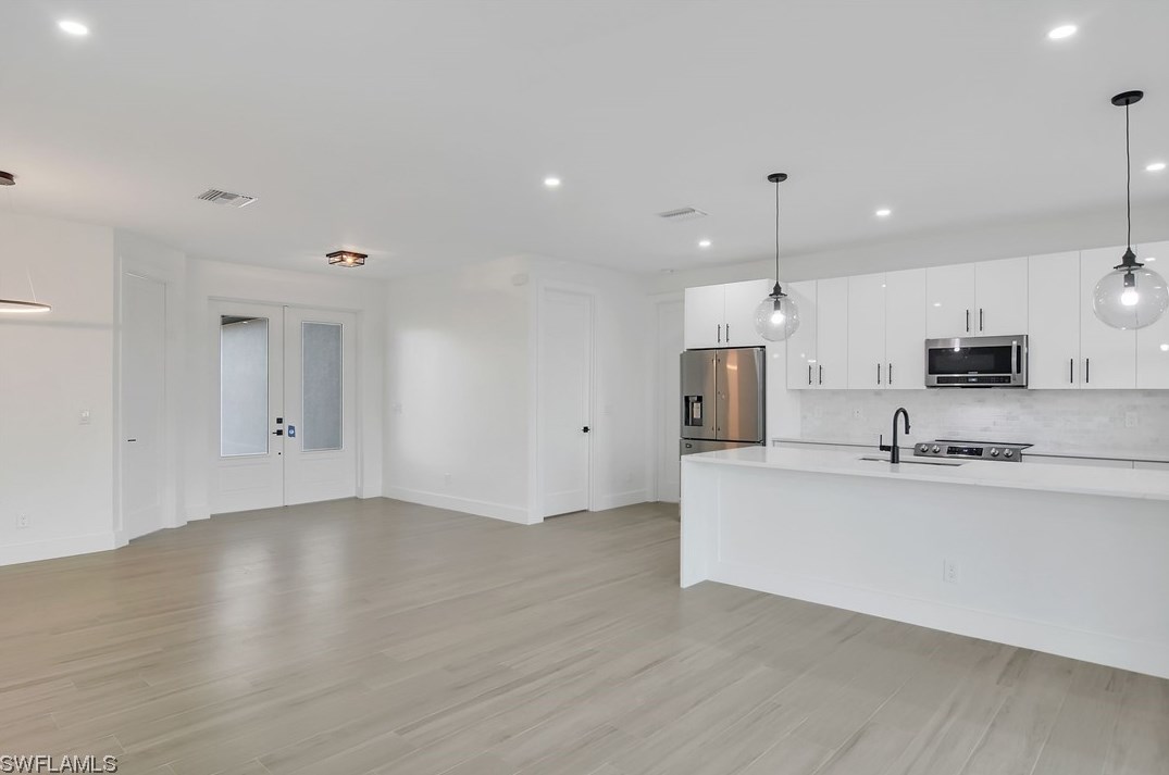 1908 24th Ave, Cape Coral FL  33909-4687 exterior