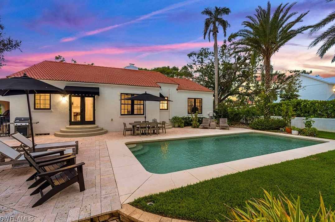 1376 Barcelona Ave, Fort Myers FL  33901-6625 exterior