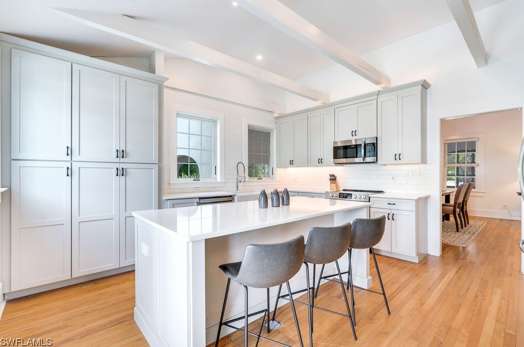 1376 Barcelona Ave, Fort Myers FL  33901-6625 exterior