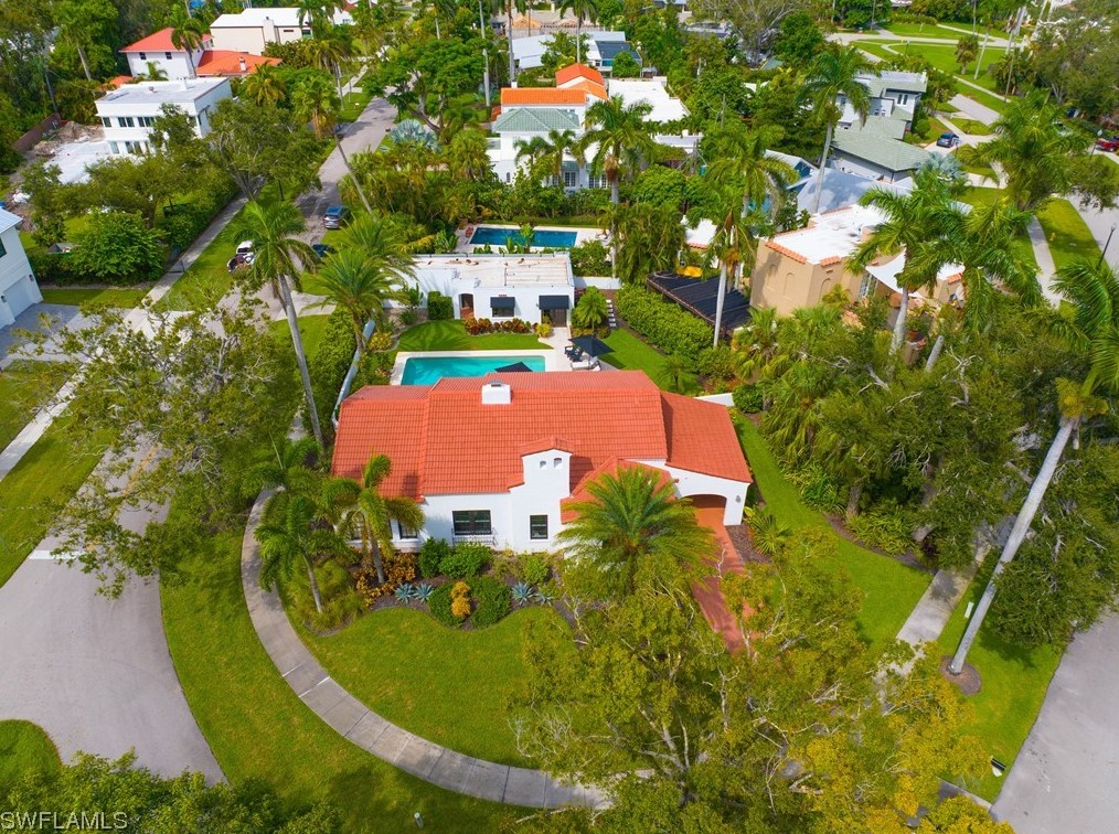 1376 Barcelona Ave, Fort Myers FL  33901-6625 exterior