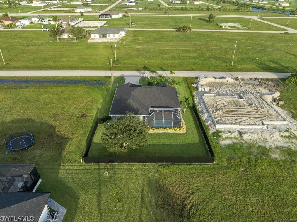 3940 41st Pl, Cape Coral FL  33993-7933 exterior