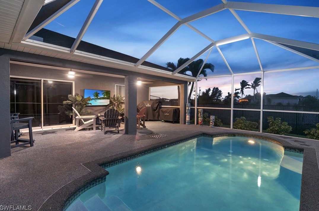 3940 41st Pl, Cape Coral FL  33993-7933 exterior