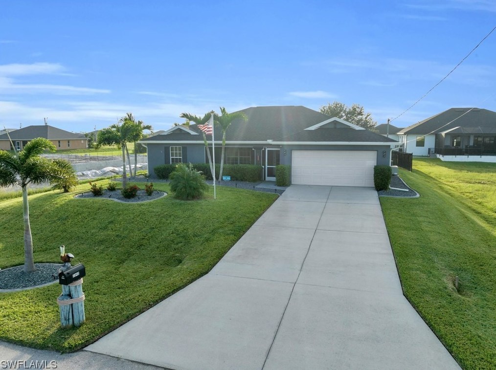 3940 41st Pl, Cape Coral FL  33993-7933 exterior