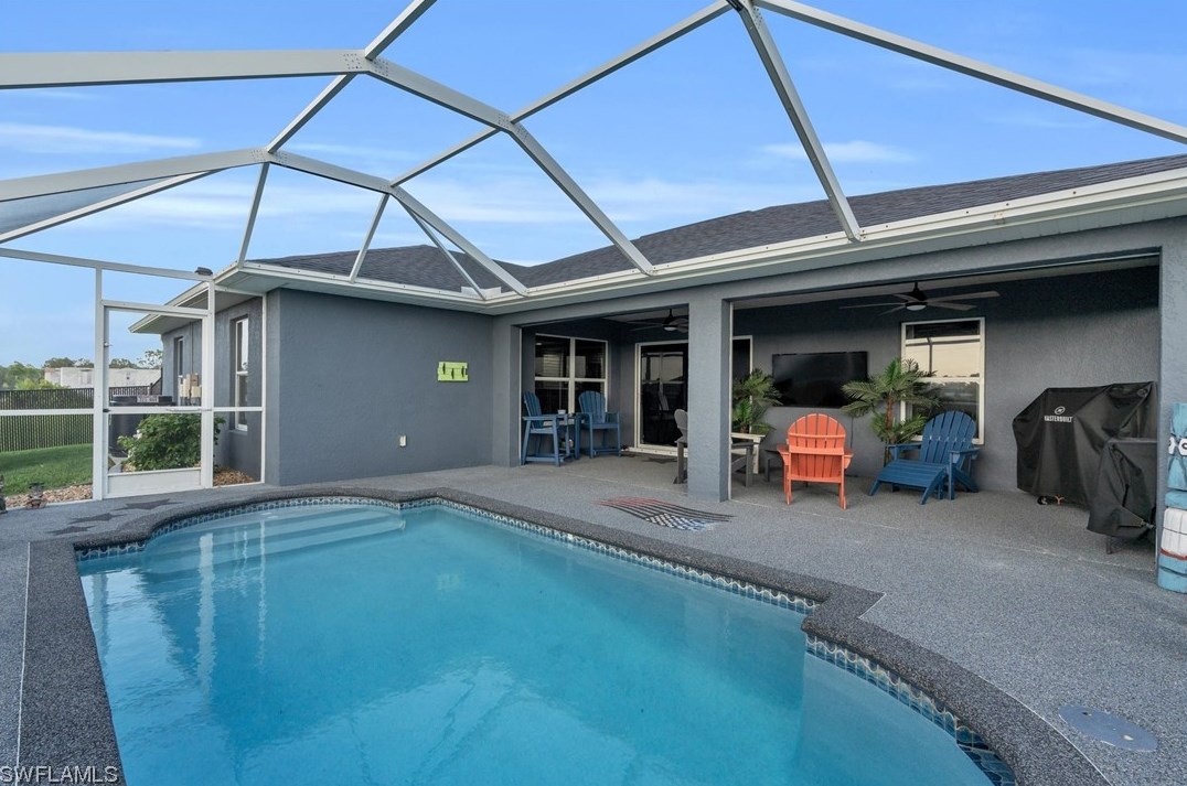 3940 41st Pl, Cape Coral FL  33993-7933 exterior