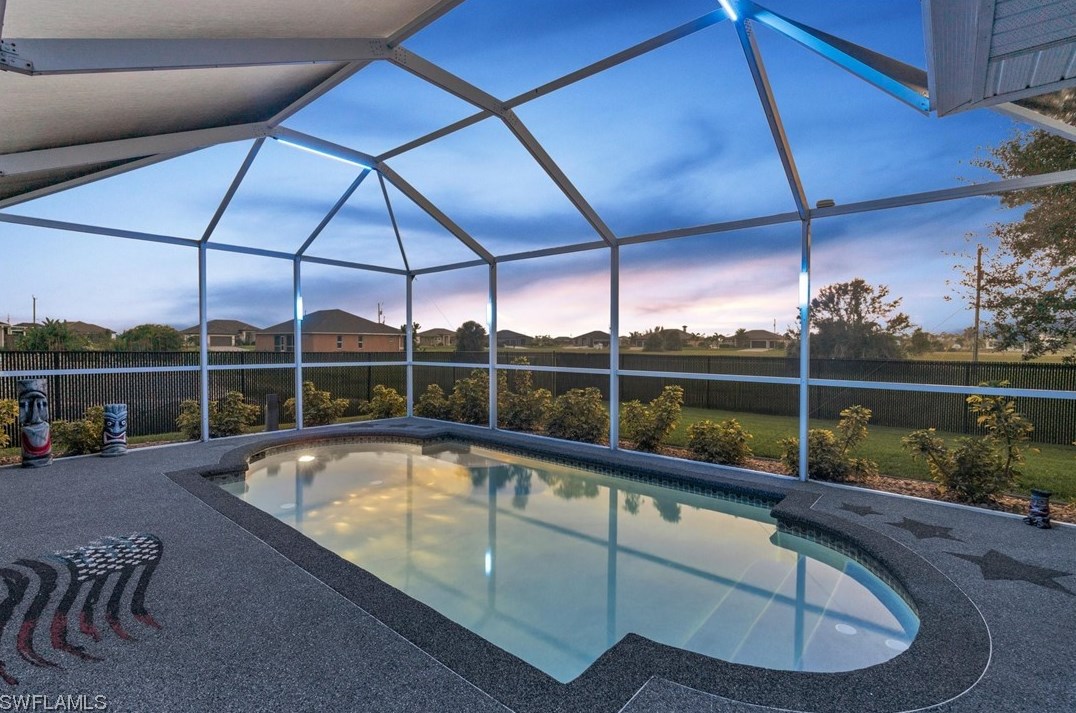 3940 41st Pl, Cape Coral FL  33993-7933 exterior