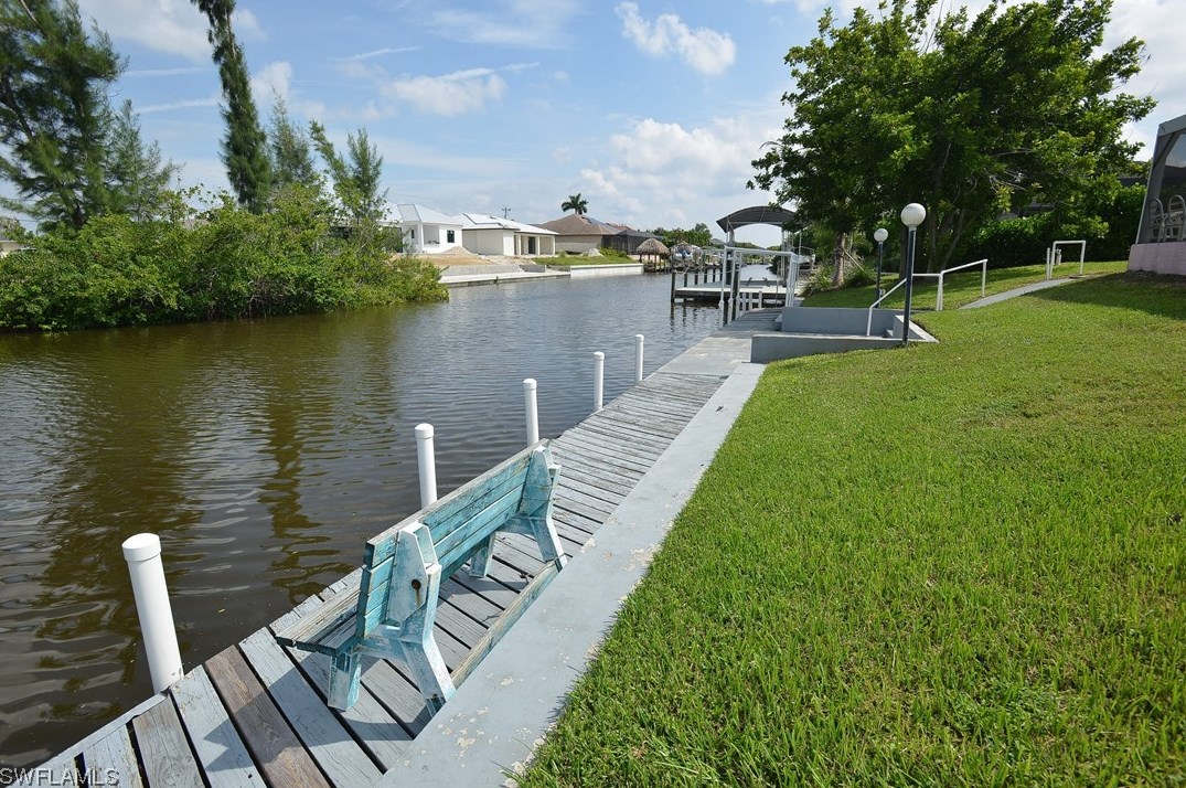 1415 40th Ter, Cape Coral FL  33914-5616 exterior