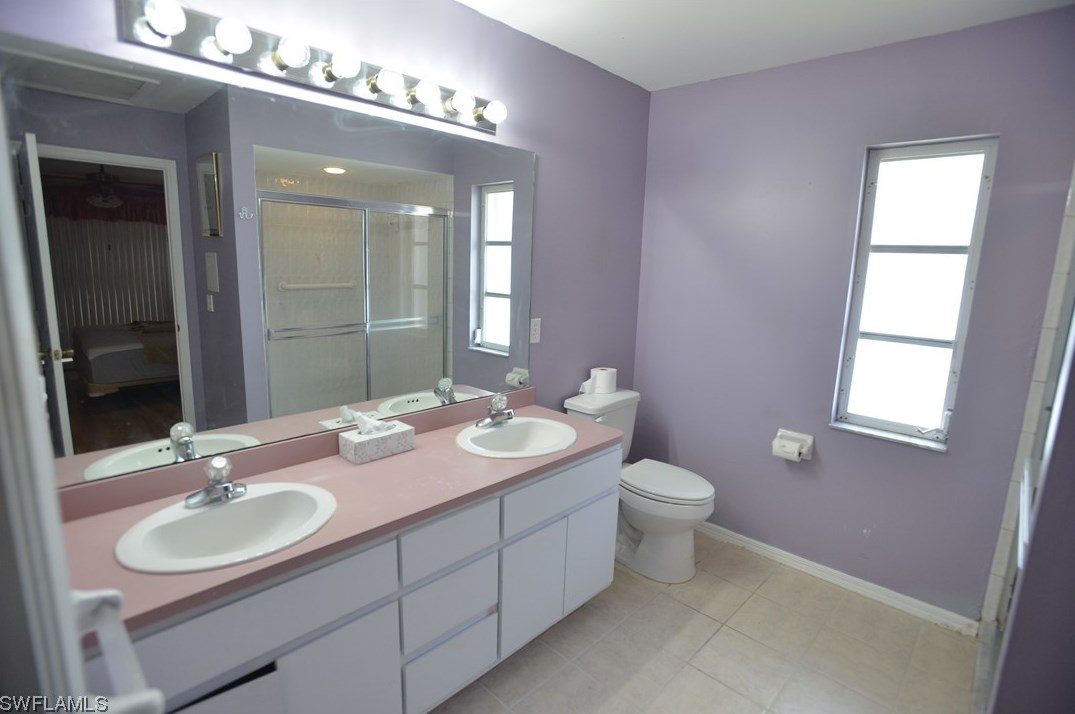 1415 40th Ter, Cape Coral FL  33914-5616 exterior