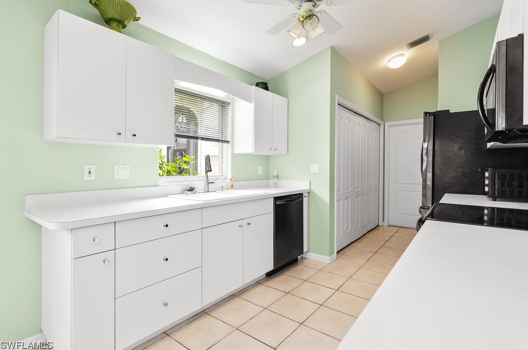 3601 Gloxinia Dr, North Fort Myers FL  33917-2089 exterior