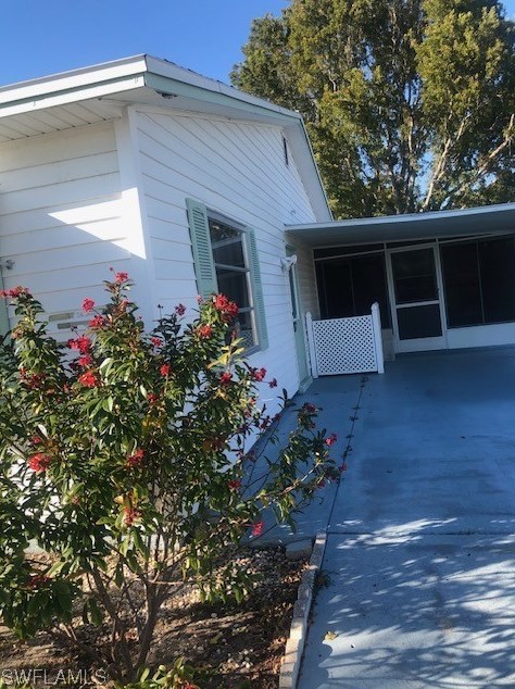 25 Dawn Flower Cir, Lehigh Acres FL 33936-7356 exterior