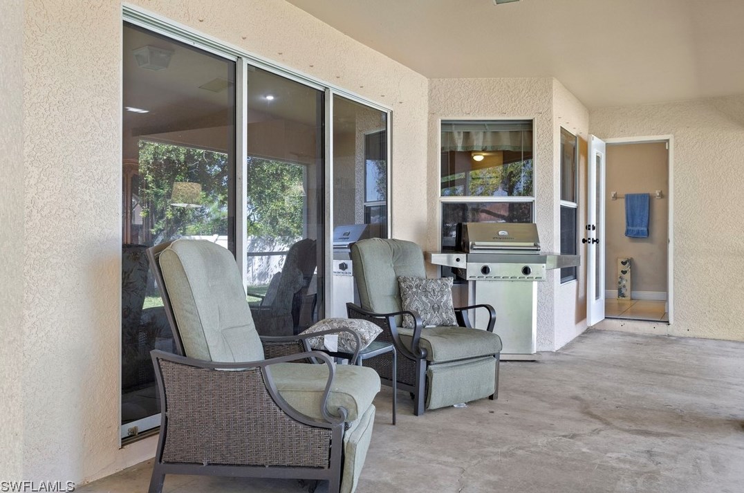 3701 47th Ln, Cape Coral FL  33993-7348 exterior