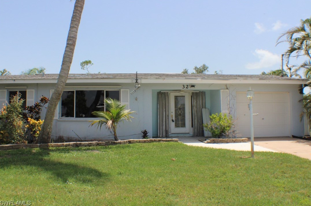 32 Fairview Blvd, Fort Myers Beach FL  33931-4565 exterior