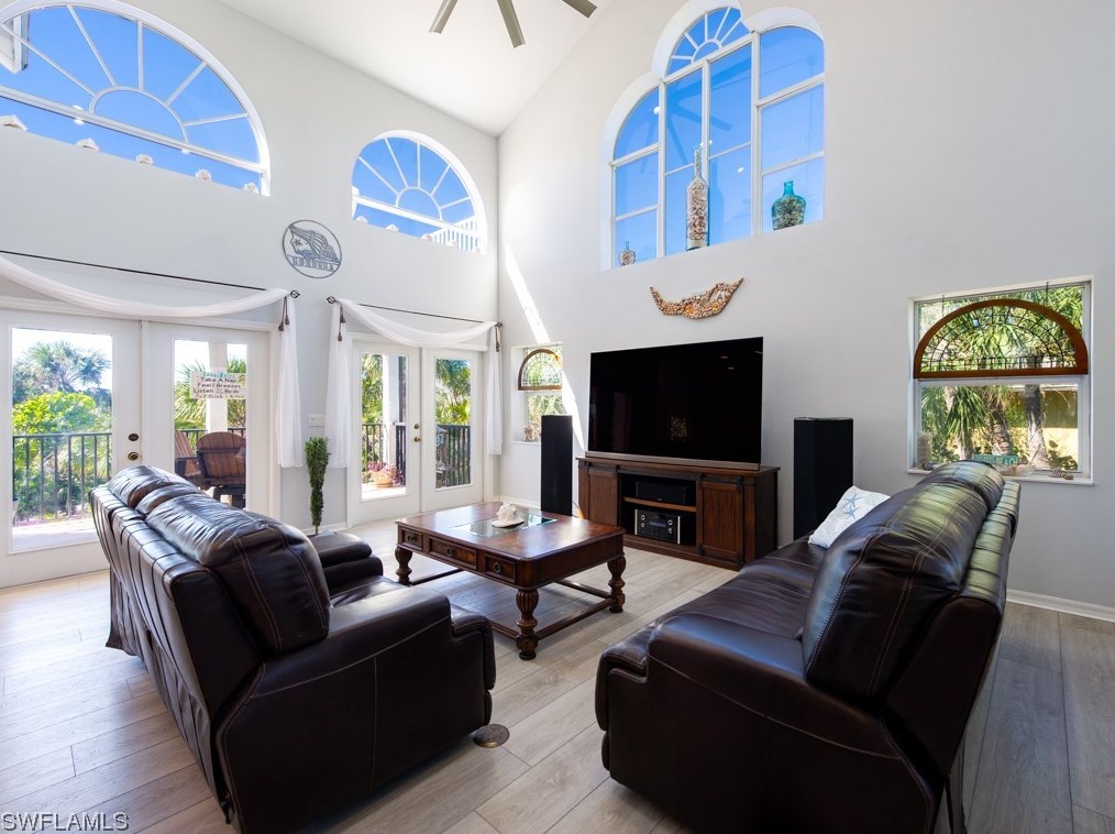 5298 Umbrella Pool Rd, Sanibel FL  33957-2407 exterior