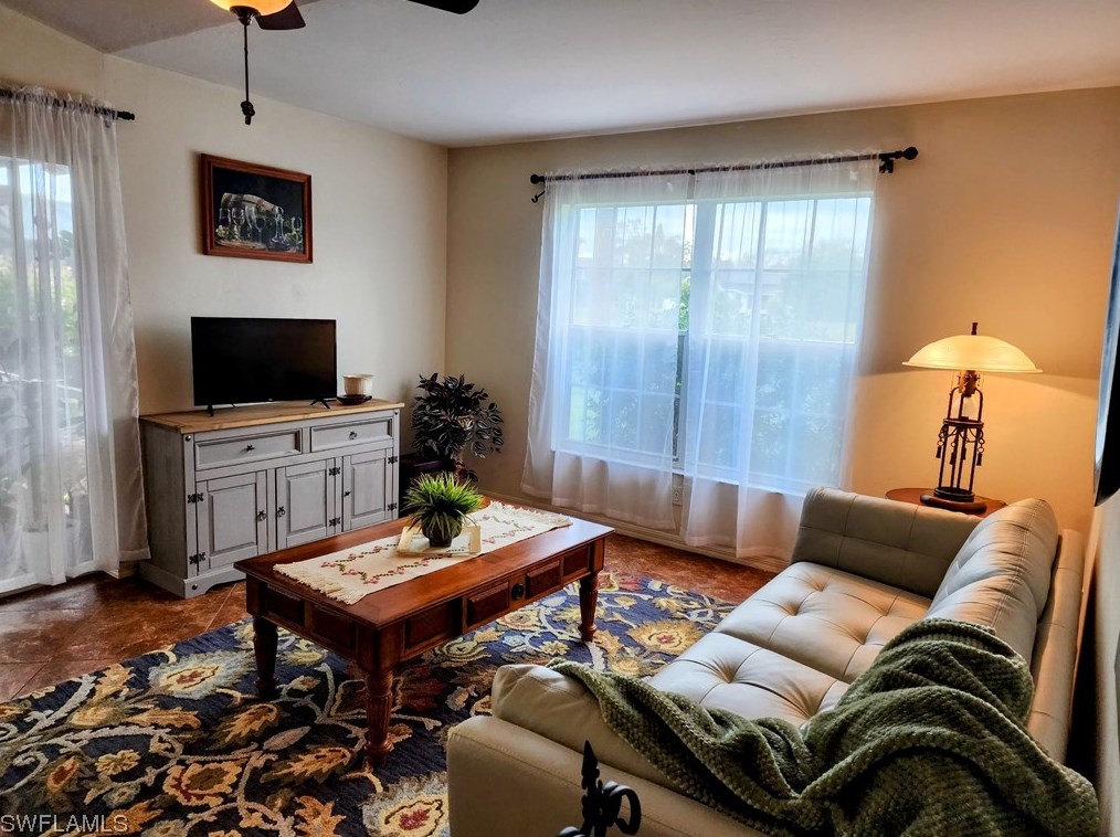 9350 Pineapple Rd, Fort Myers FL  33967-4851 exterior