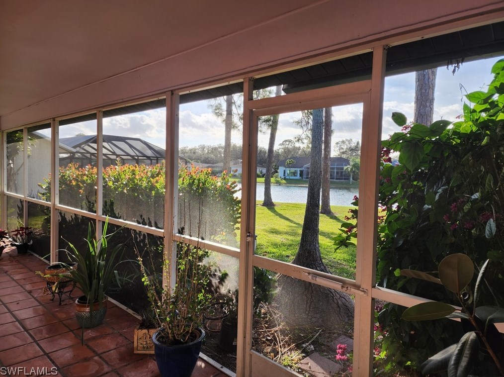 9350 Pineapple Rd, Fort Myers FL  33967-4851 exterior