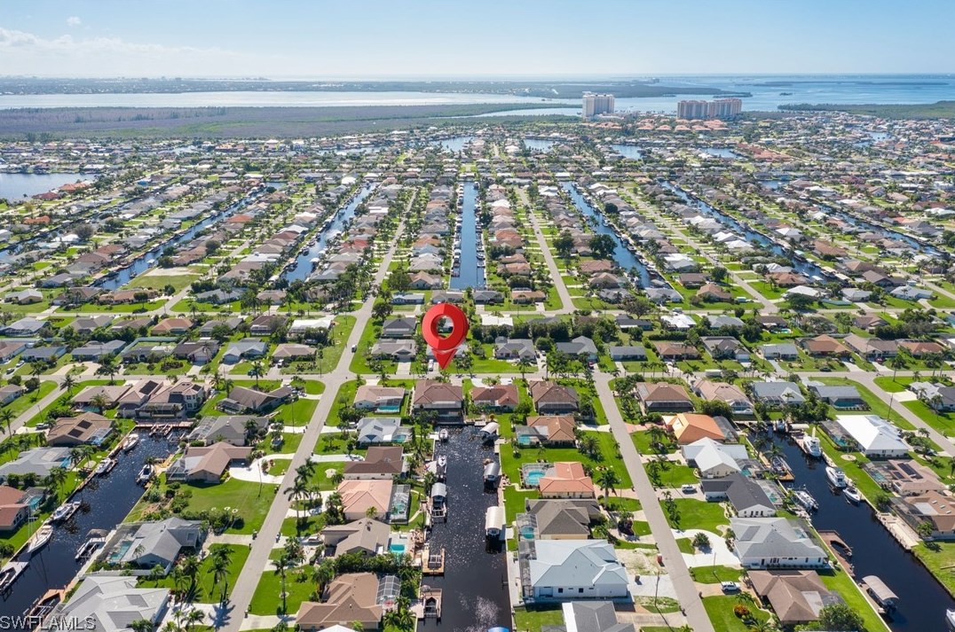 925 51 Ter, Cape Coral FL  33914-7610 exterior