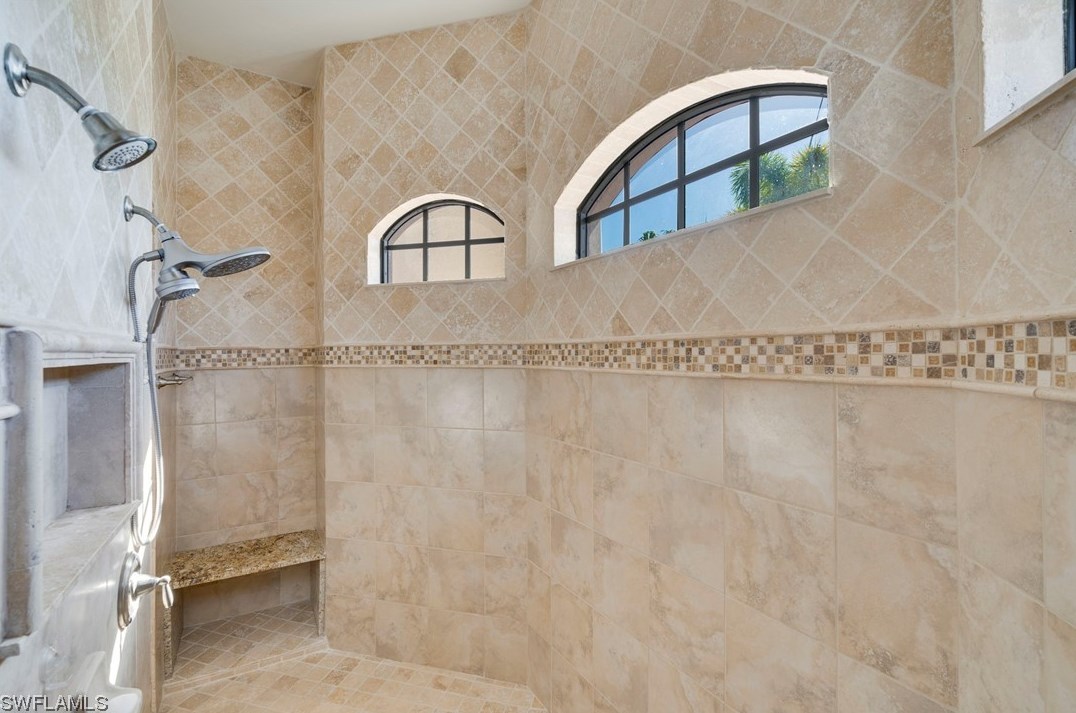 925 51 Ter, Cape Coral FL  33914-7610 exterior