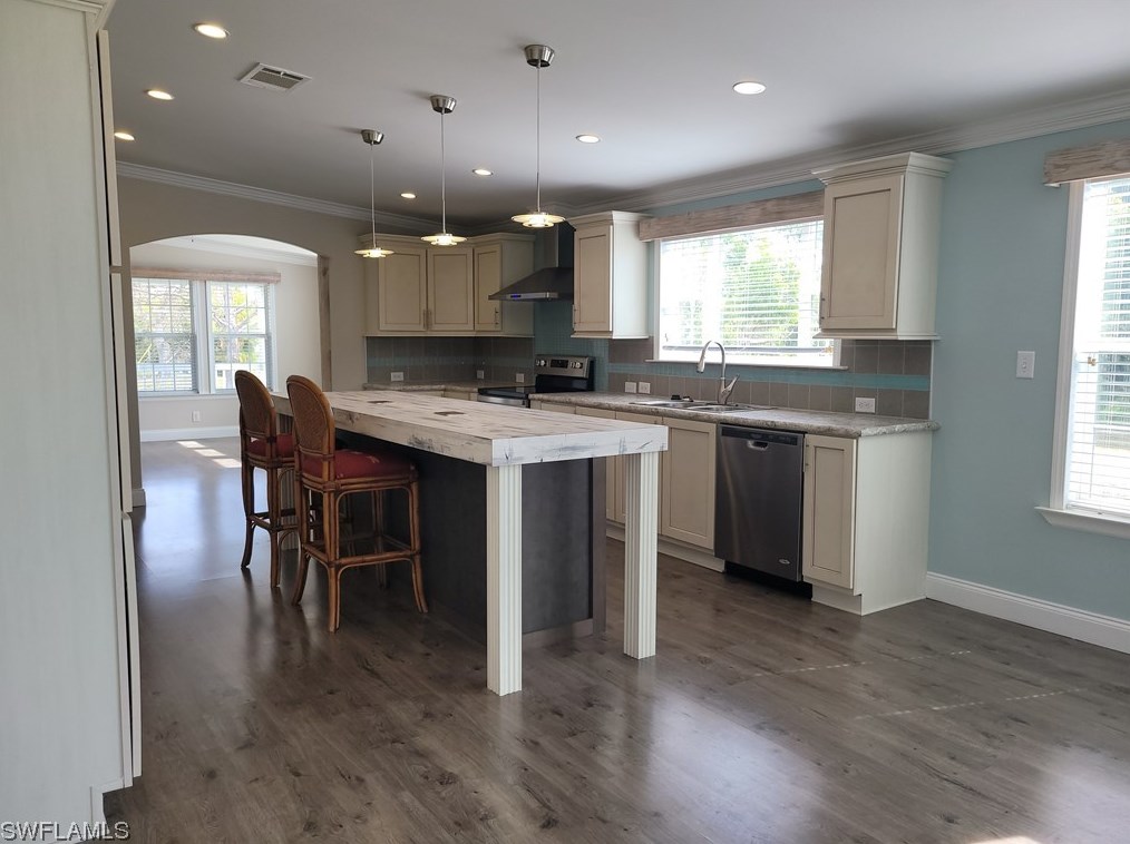 8697 Yukon Ct, Saint James City FL  33956-3042 exterior