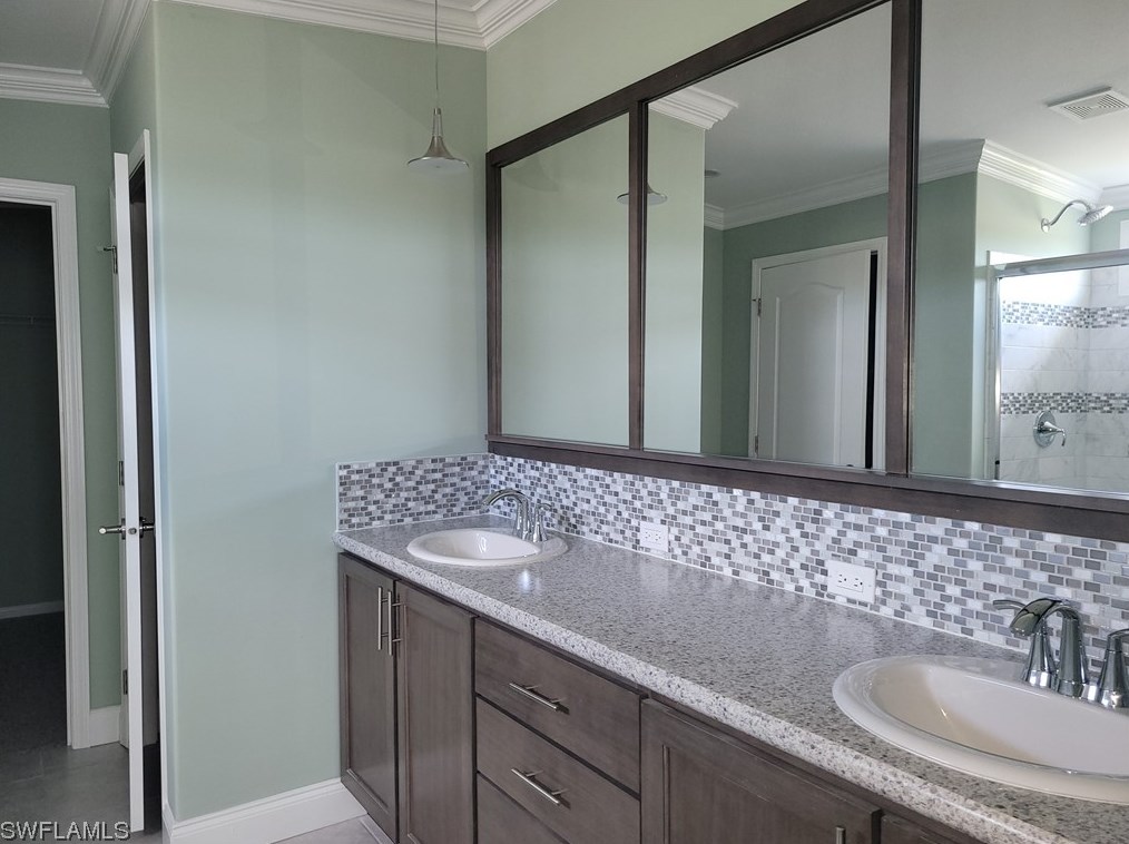 8697 Yukon Ct, Saint James City FL  33956-3042 exterior