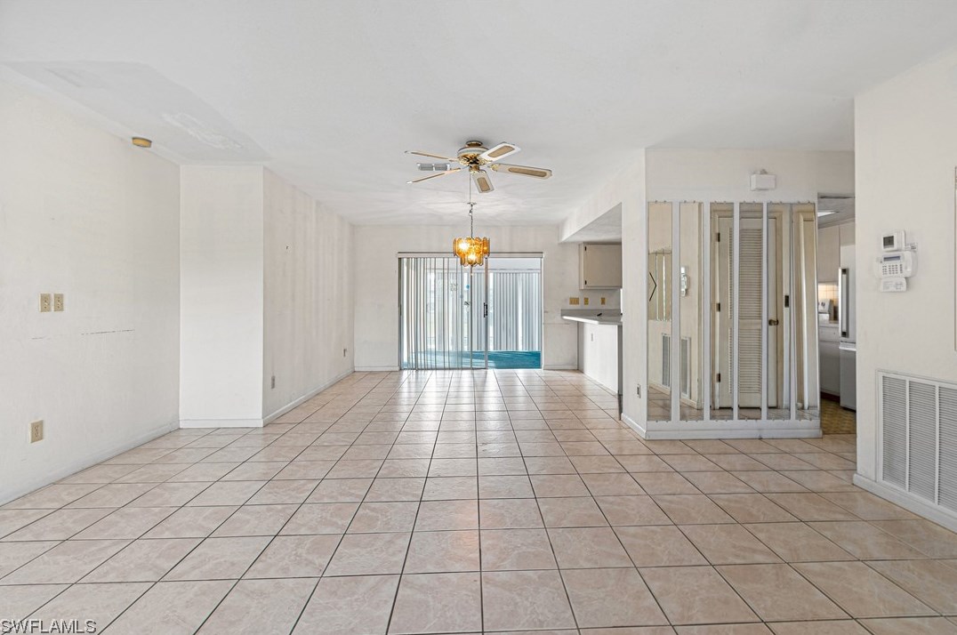 289 Ground Dove Cir, Lehigh Acres FL 33936-6931 exterior