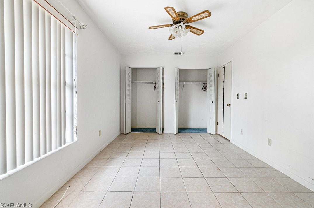 289 Ground Dove Cir, Lehigh Acres FL 33936-6931 exterior