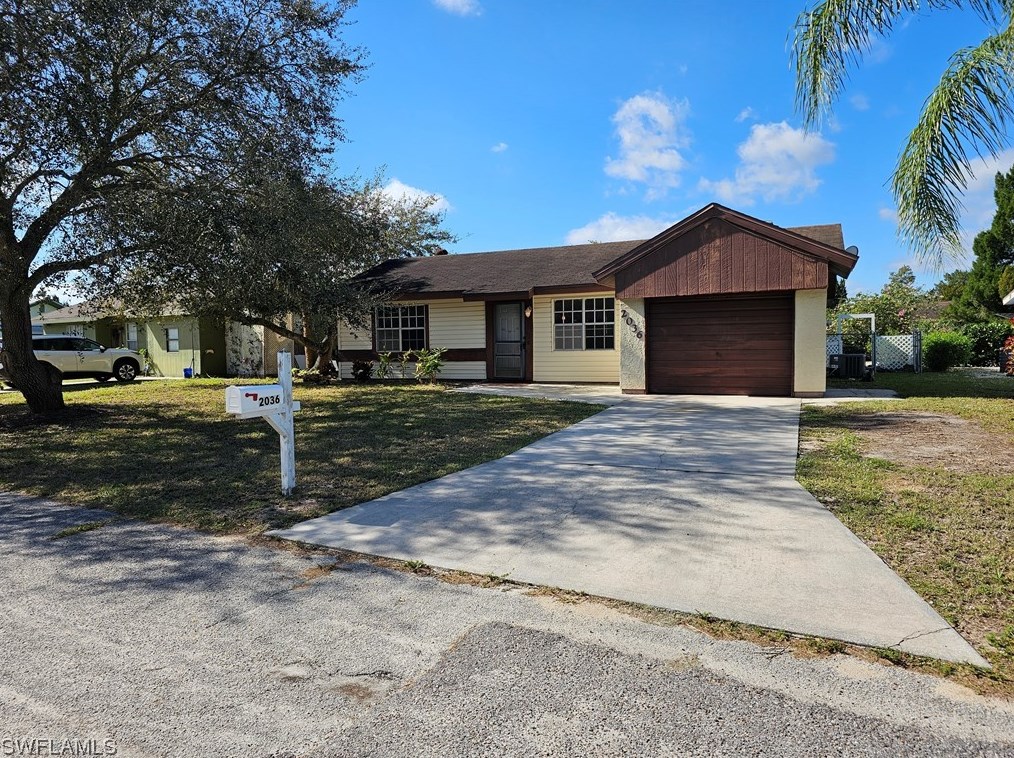2036 Steamboat Cir, Labelle FL  33935-5325 exterior