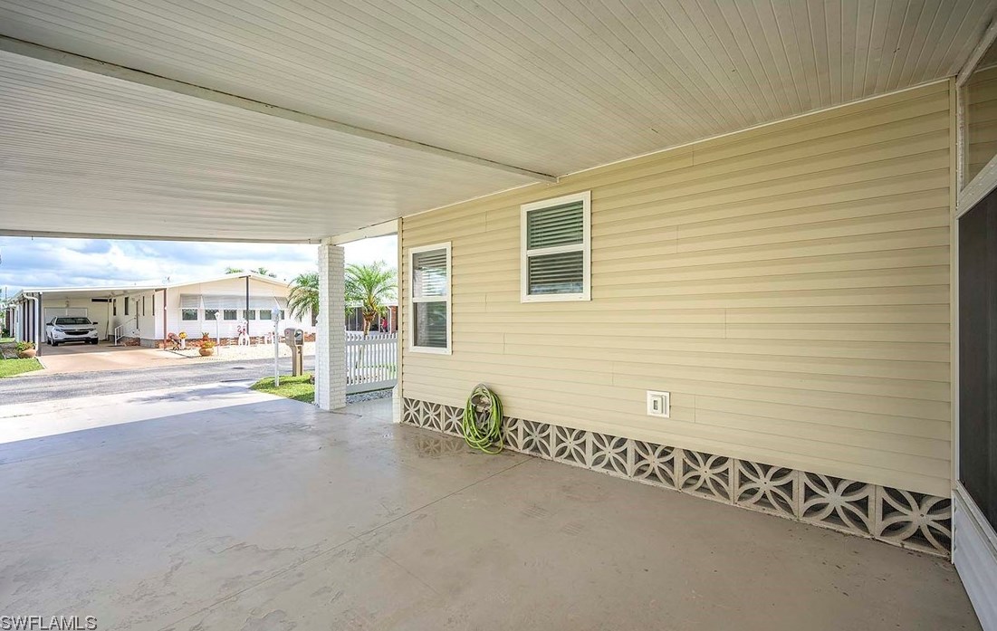 9062 Flamingo Cir, Fort Myers FL  33903-2178 exterior